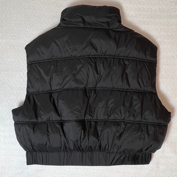 ONLY Carol Black Puffer Vest Waistcoat Women's Size XL - Picture 3 of 5